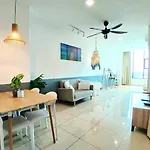 Manhattan Suites @ Itcc